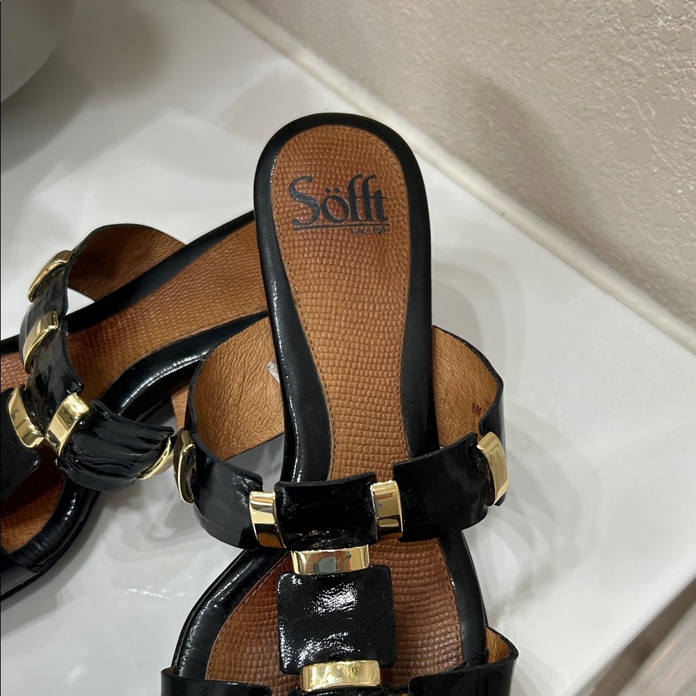 Sofft Women's Black and Gold Slide Sandals - Picture 2 of 8